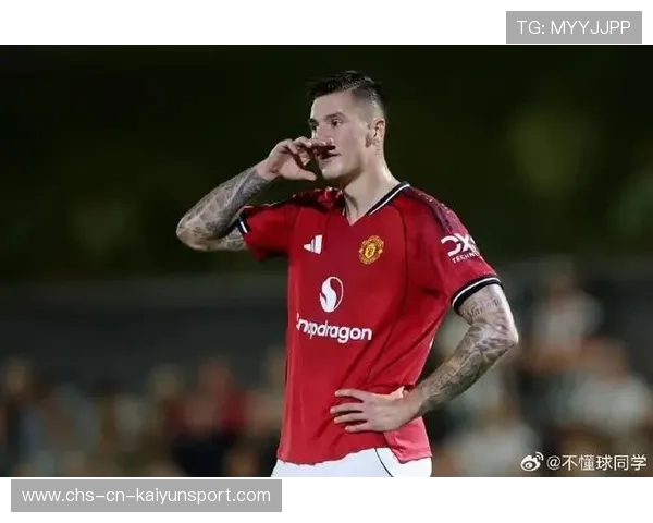 曼联与利物浦联合训练日:两队球员共享传球与冲刺技巧