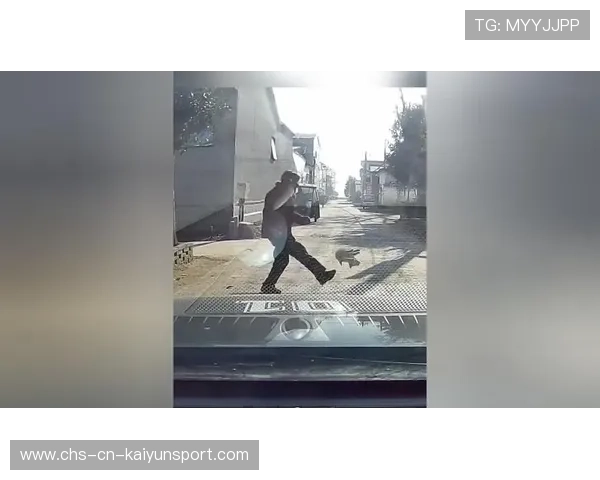 赛车女手一脚踢飞安全锥，全网叫好